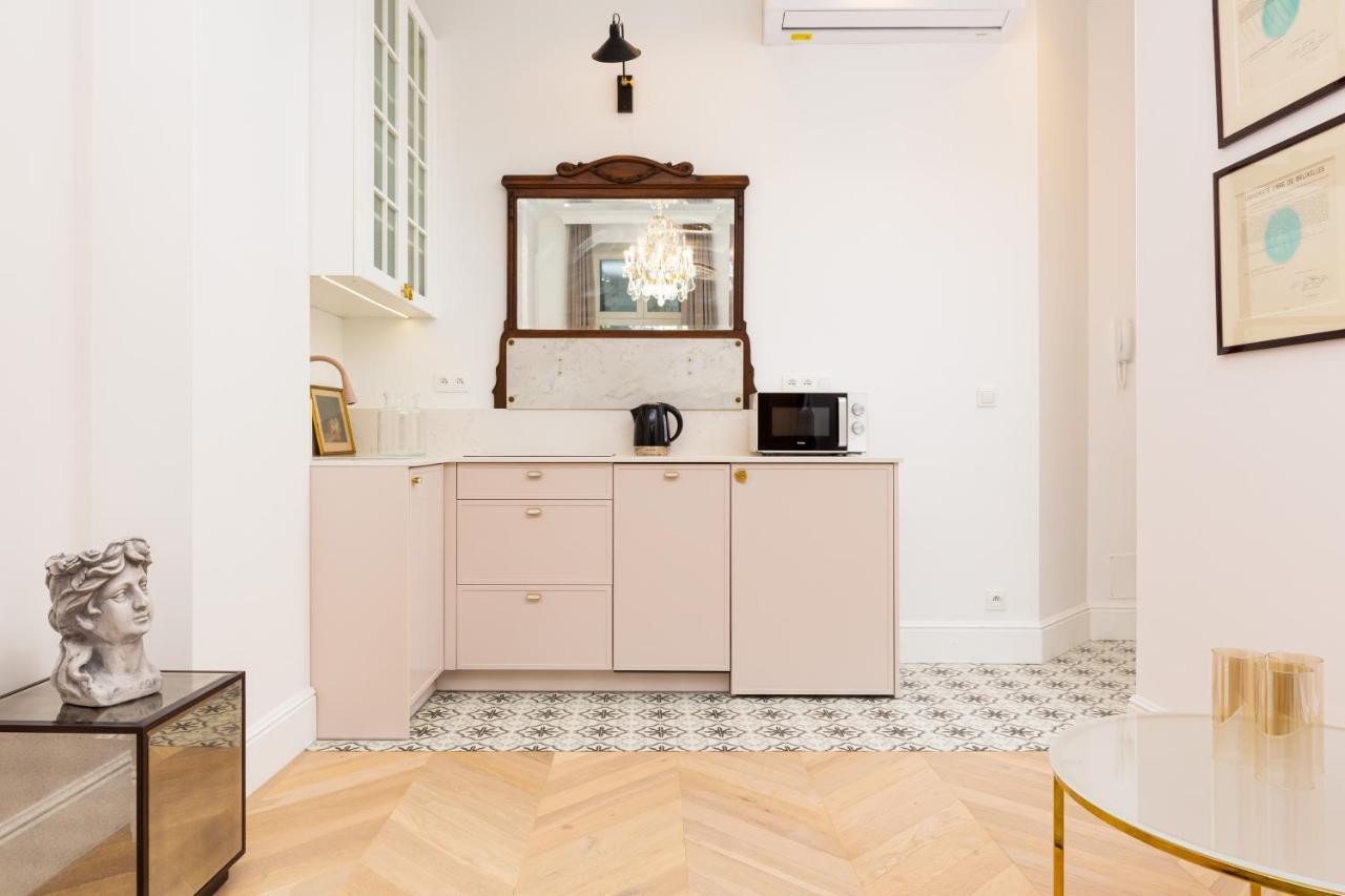 Lux Studio Kamienica Noakowskiego 16 By Noclegi Renters Varsavia Esterno foto